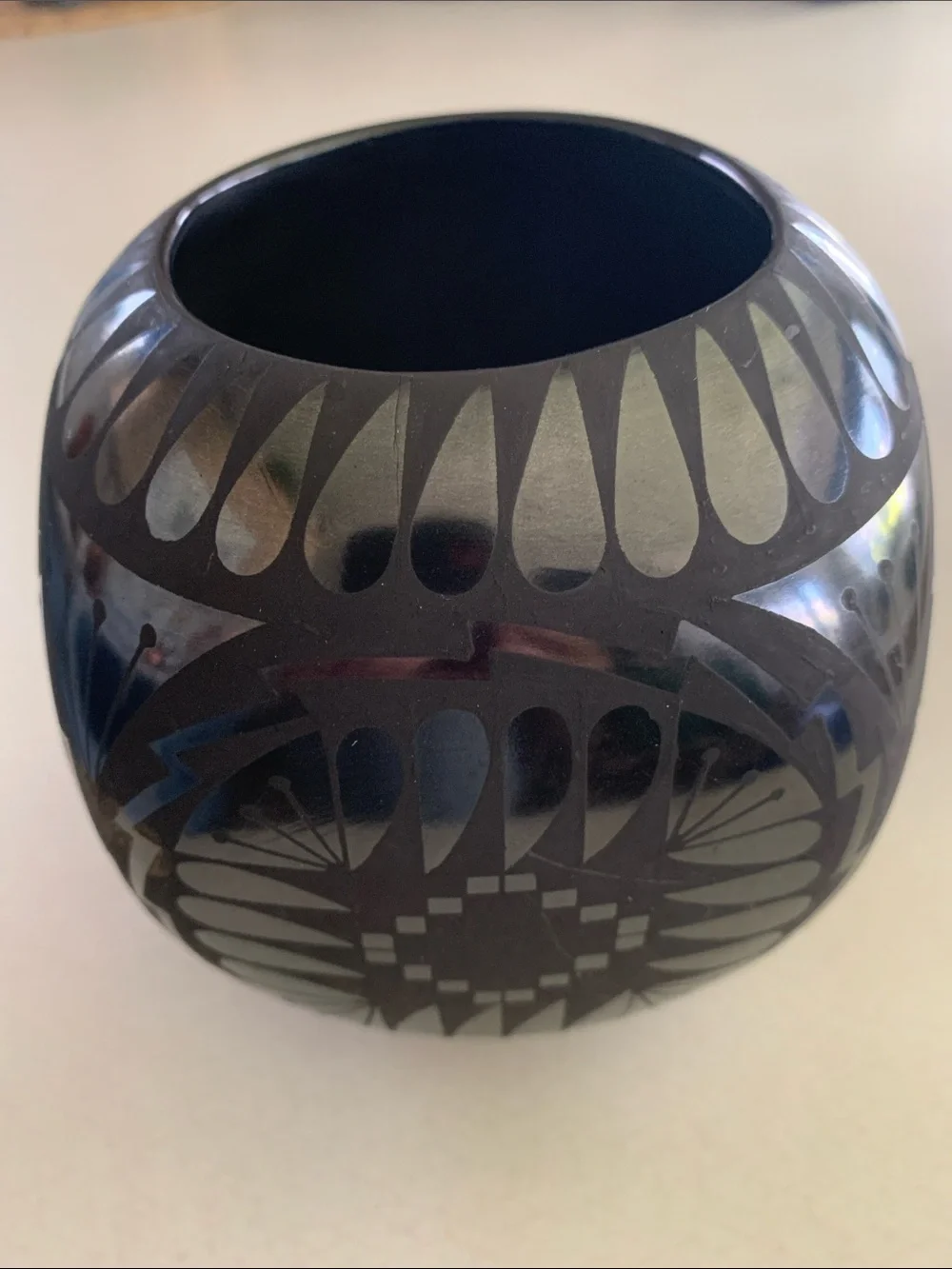 MATA ORTIZ Signed Blackware 5” X 4.50 Vase/Seed Pot. Handmade Mexican Pottery